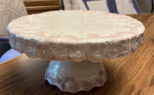 Cream ceramic pedestal cake