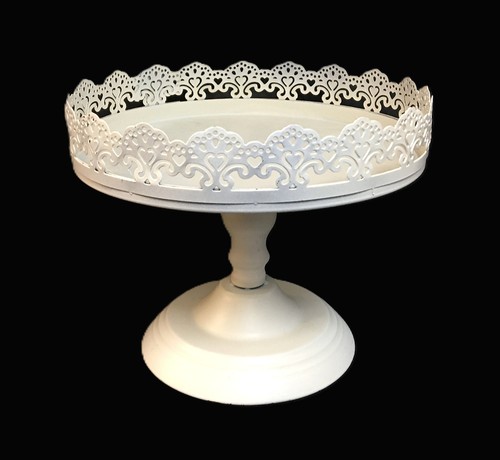 Lace scalloped edge metal - metal, cake