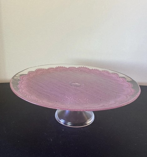 Pink lace doily pedestal cake - pink,