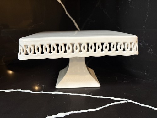 Vtg white square pedestal - white,